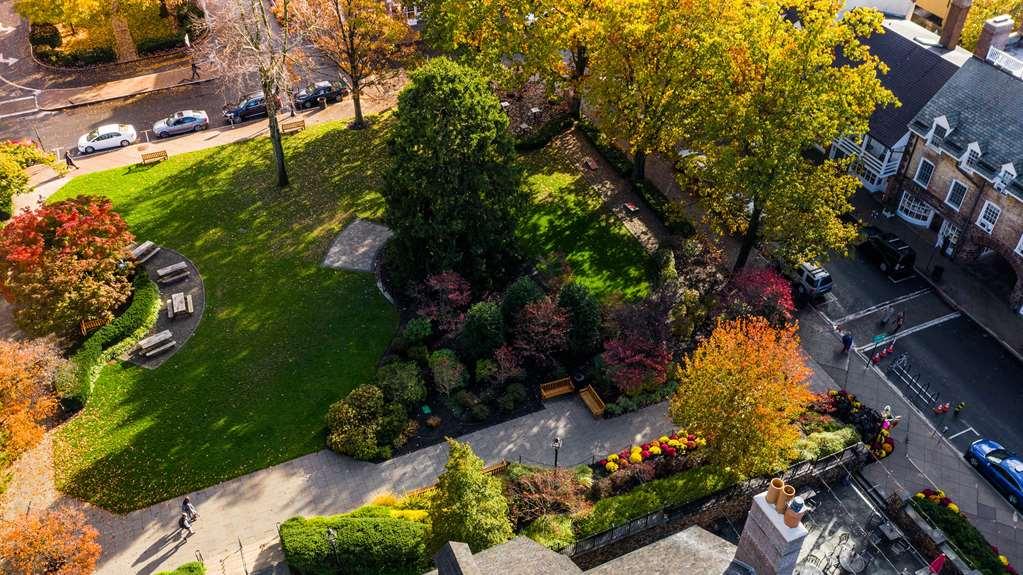 Nassau Inn Princeton Bagian luar foto