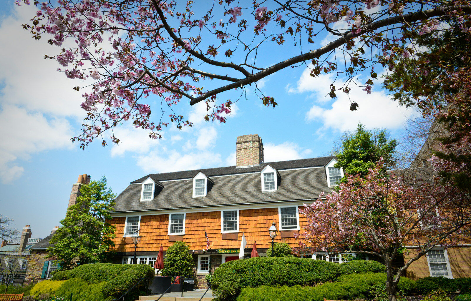 Nassau Inn Princeton Bagian luar foto
